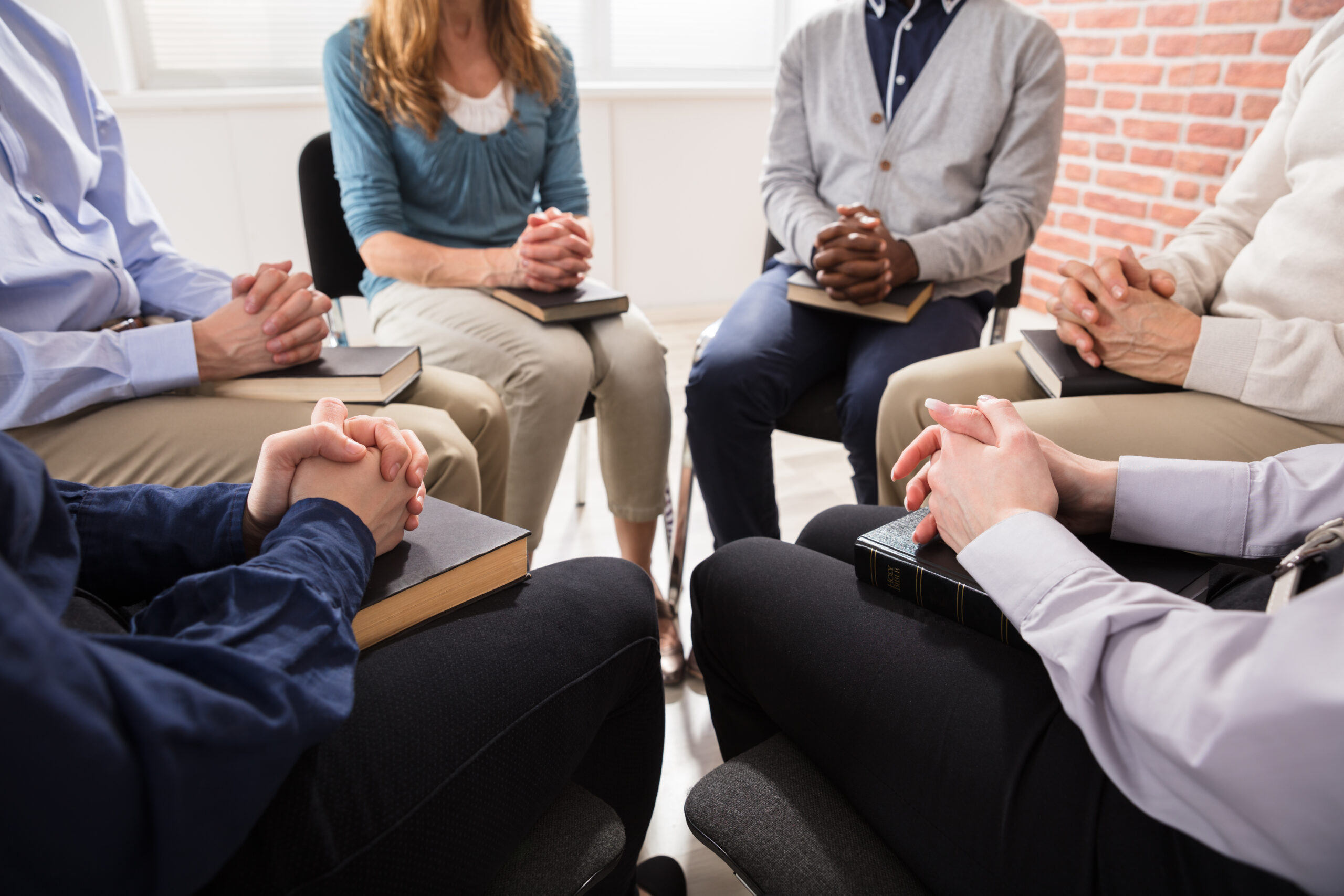 Group prayer diverse